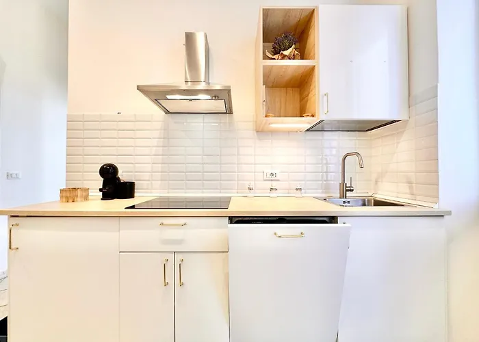 Hostdomus - Sea And * Finale Ligure