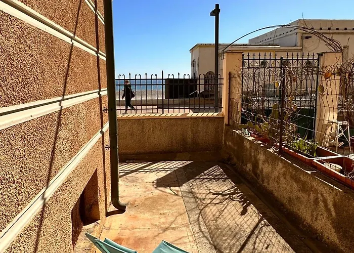 Hostdomus - Sea And * Finale Ligure